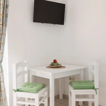 16, Ein Inseltraum In Unberuehrter Apartment Aliko Beach